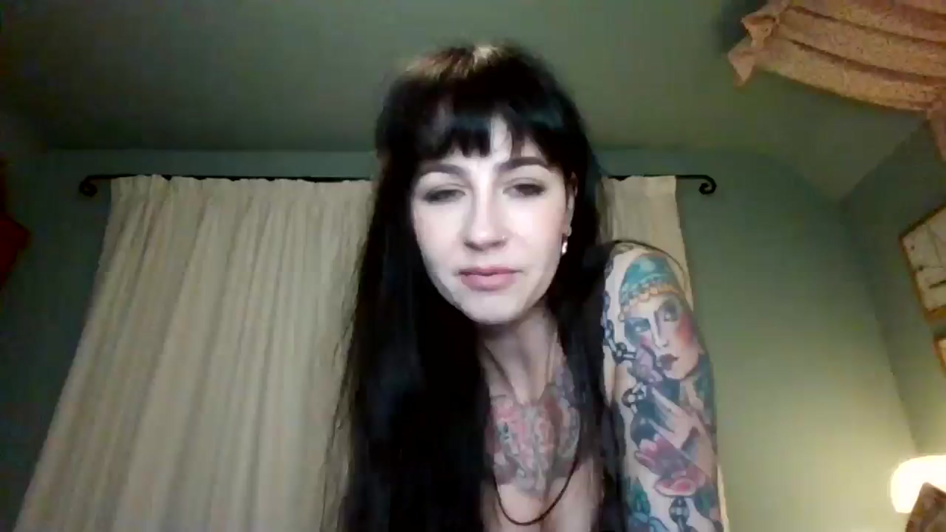 Gallery image thumbnail from MargotMills_'s myfreecams stream on, 11/10/2025, 22:39 image 12 of 20