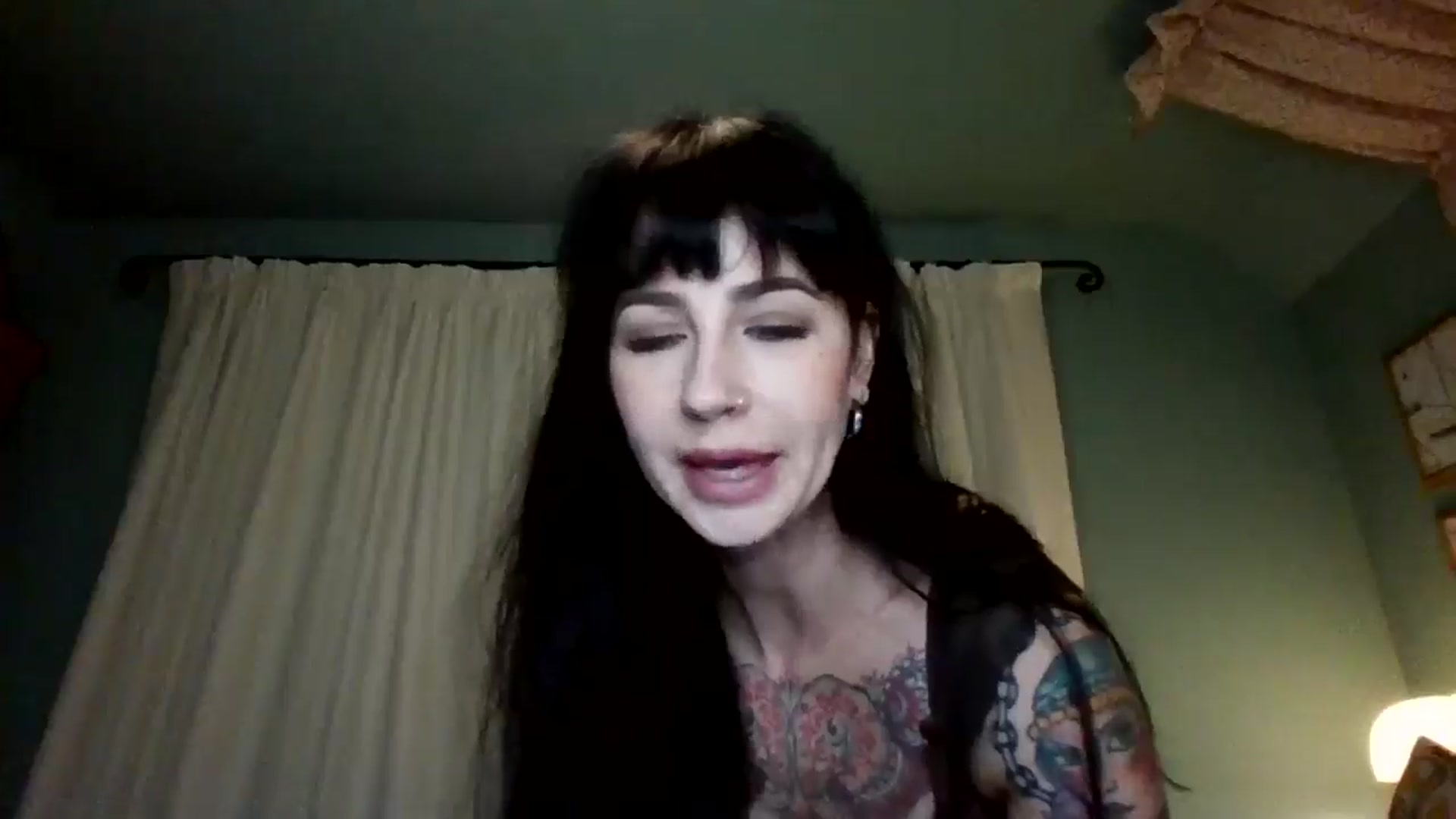 Gallery image thumbnail from MargotMills_'s myfreecams stream on, 11/10/2025, 22:39 image 10 of 20