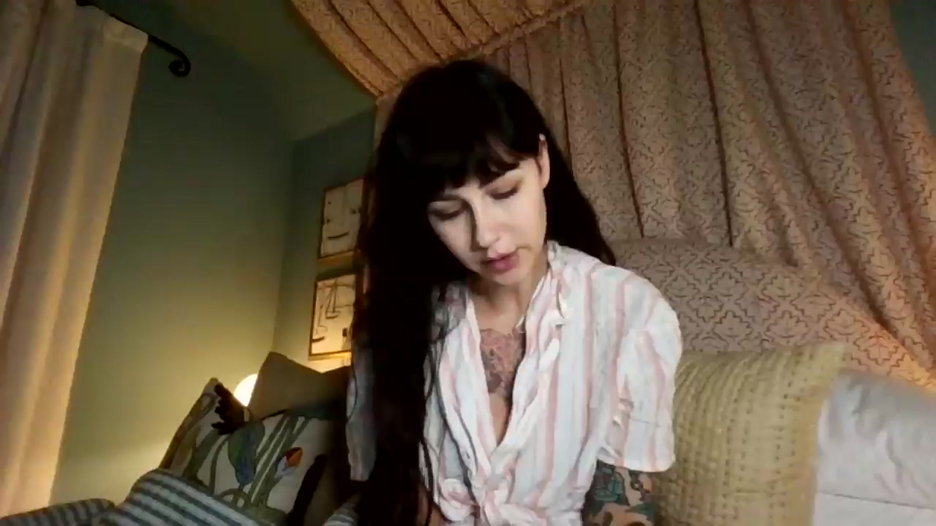 Gallery image thumbnail from MargotMills_'s myfreecams stream on, 11/14/2025, 22:18 image 3 of 20