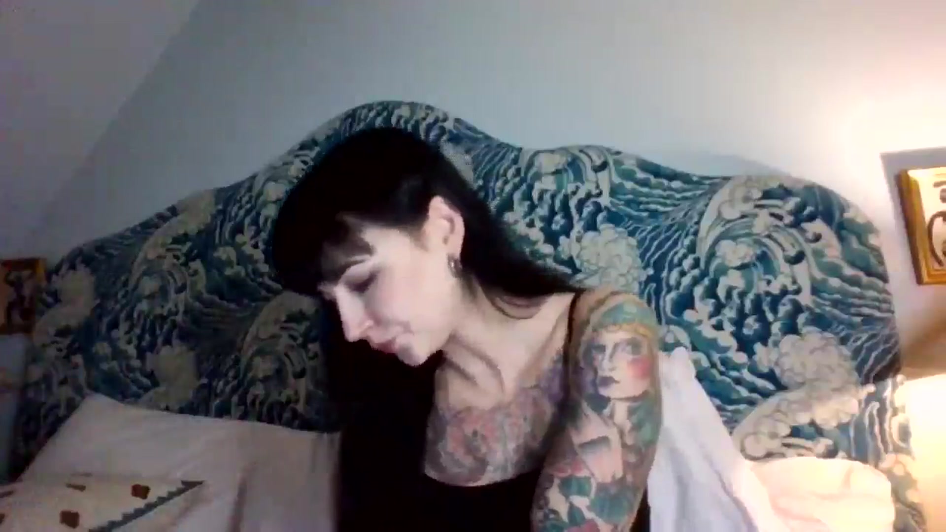 Gallery image thumbnail from MargotMills_'s myfreecams stream on, 11/21/2025, 17:01 image 15 of 20