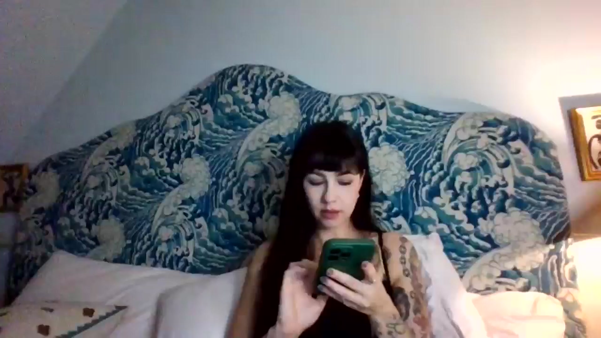 Gallery image thumbnail from MargotMills_'s myfreecams stream on, 11/21/2025, 17:01 image 18 of 20