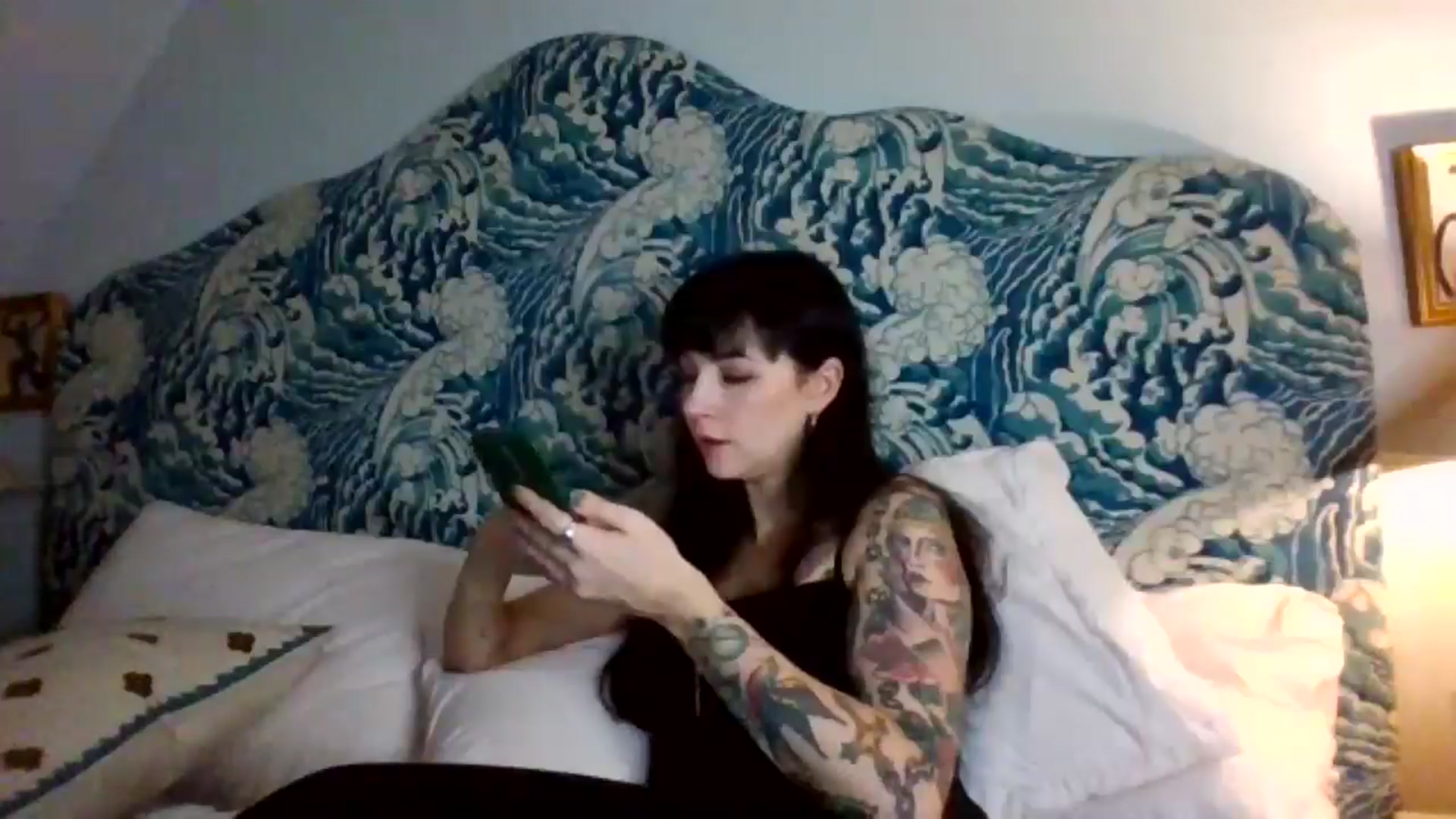 Gallery image thumbnail from MargotMills_'s myfreecams stream on, 11/21/2025, 17:01 image 6 of 20