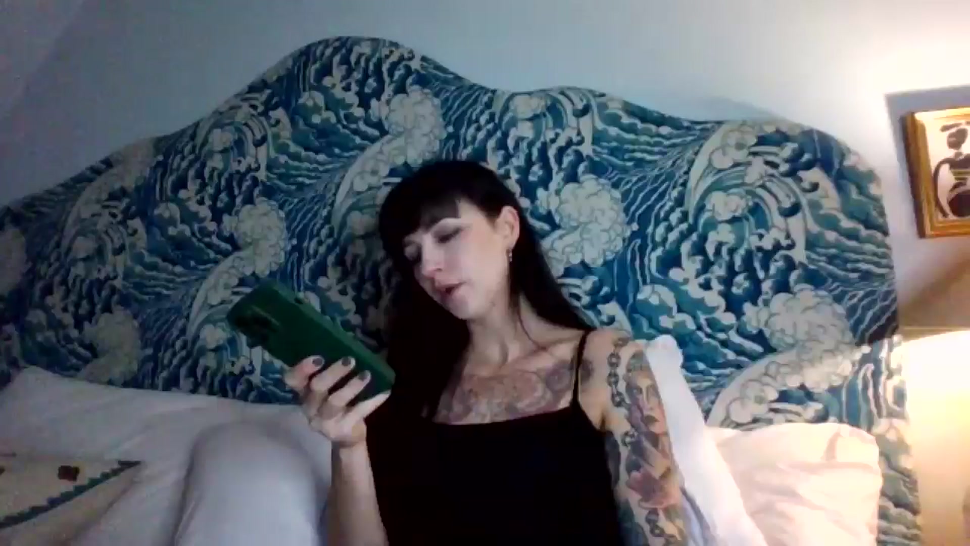 Gallery image thumbnail from MargotMills_'s myfreecams stream on, 11/21/2025, 17:20 image 16 of 20