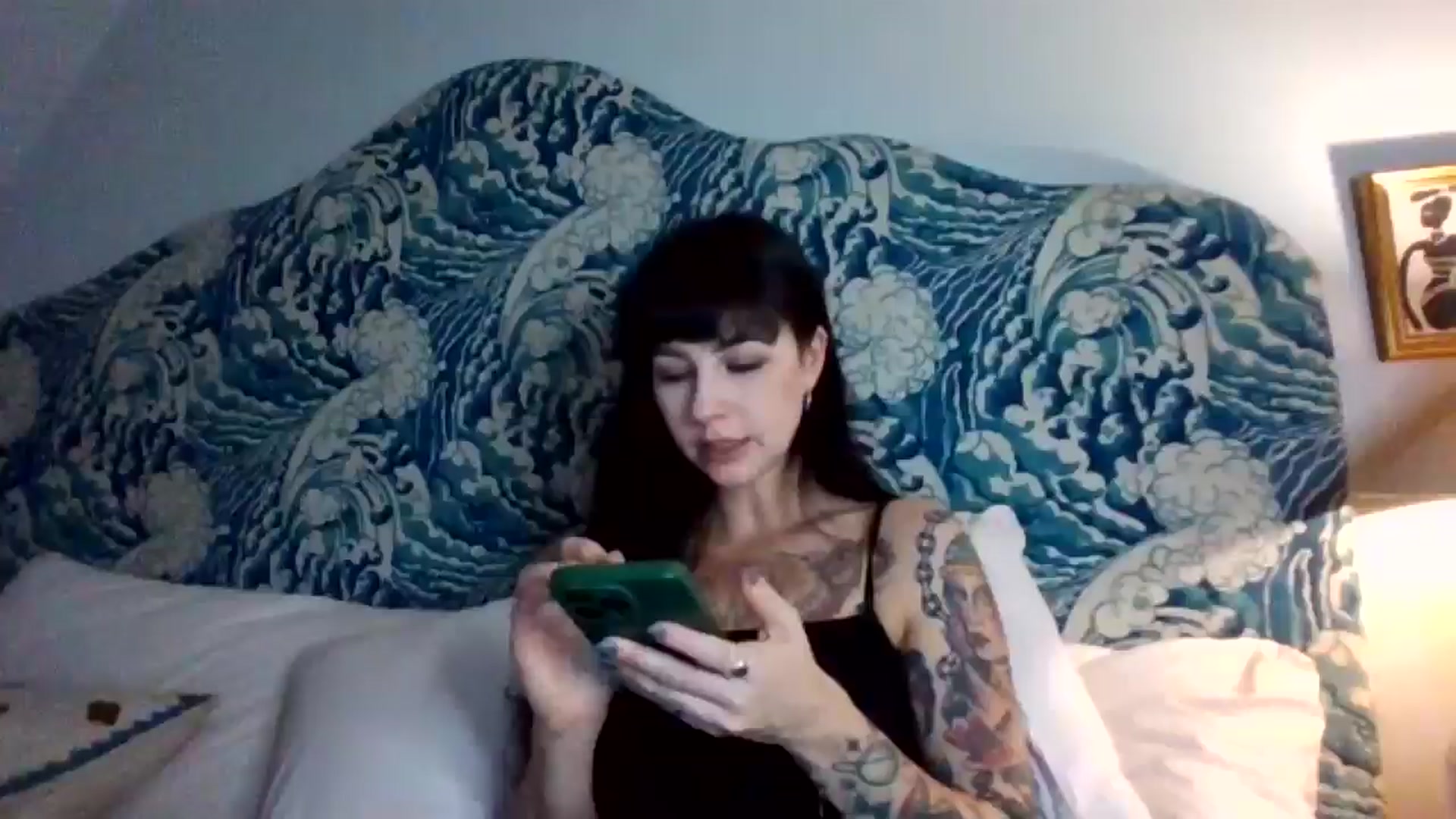 Gallery image thumbnail from MargotMills_'s myfreecams stream on, 11/21/2025, 17:20 image 14 of 20