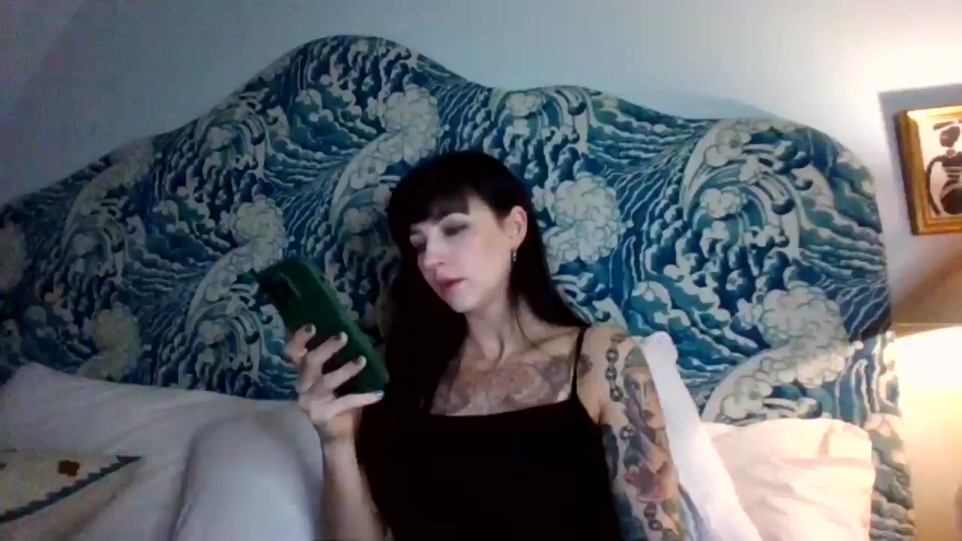 Gallery image thumbnail from MargotMills_'s myfreecams stream on, 11/21/2025, 17:20 image 17 of 20