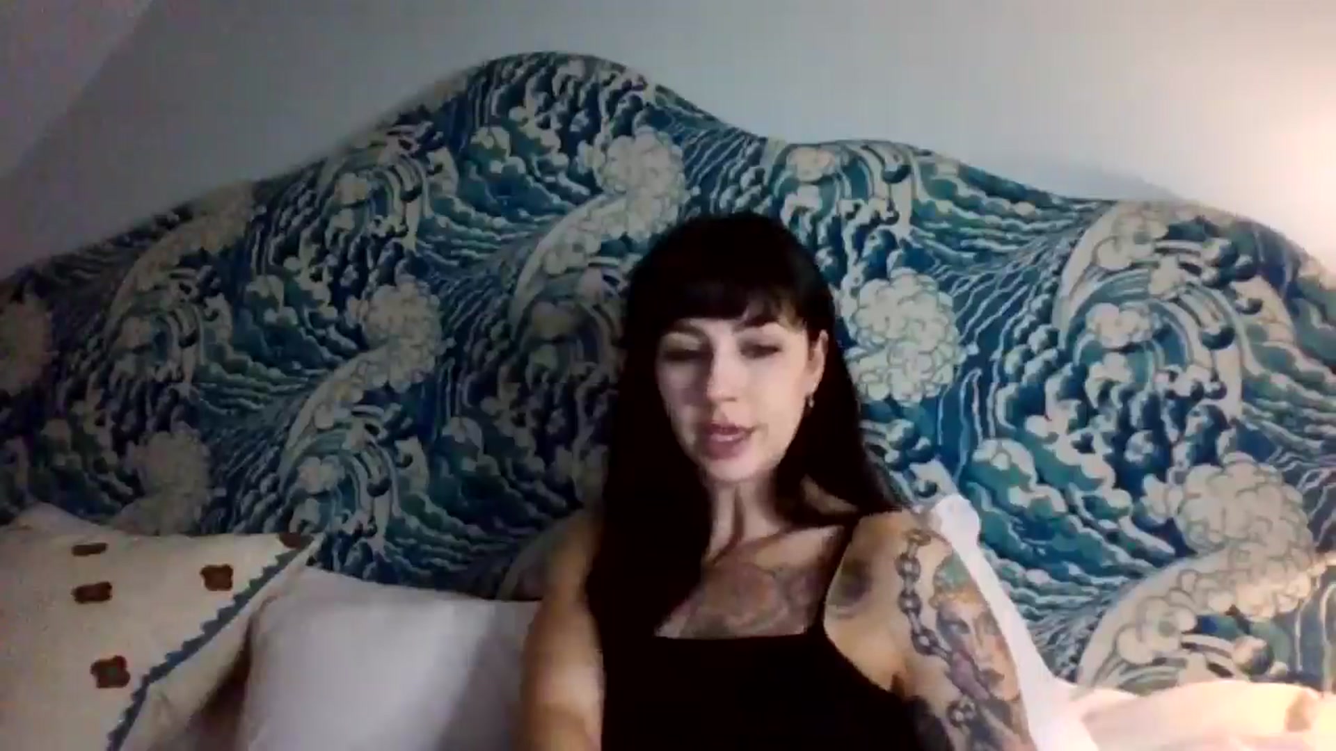 Gallery image thumbnail from MargotMills_'s myfreecams stream on, 11/21/2025, 19:50 image 6 of 20