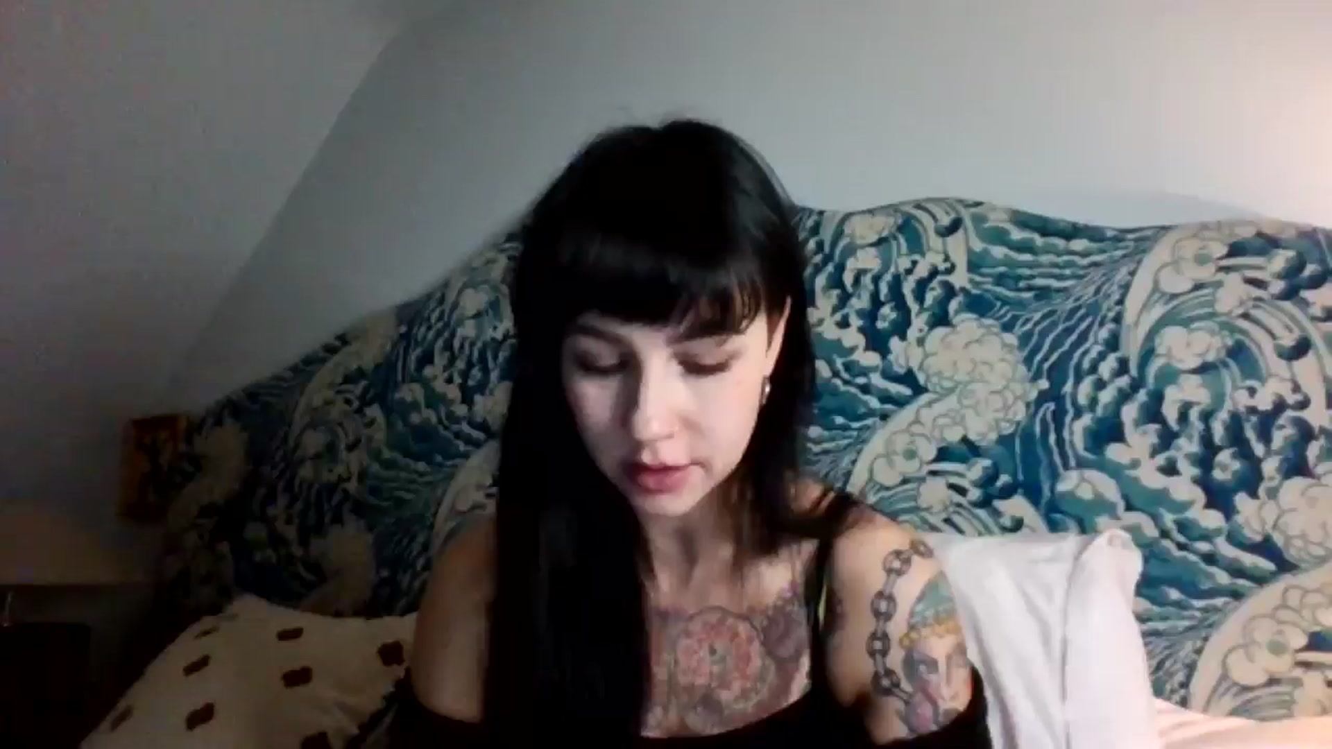 Gallery image thumbnail from MargotMills_'s myfreecams stream on, 11/21/2025, 23:07 image 10 of 20