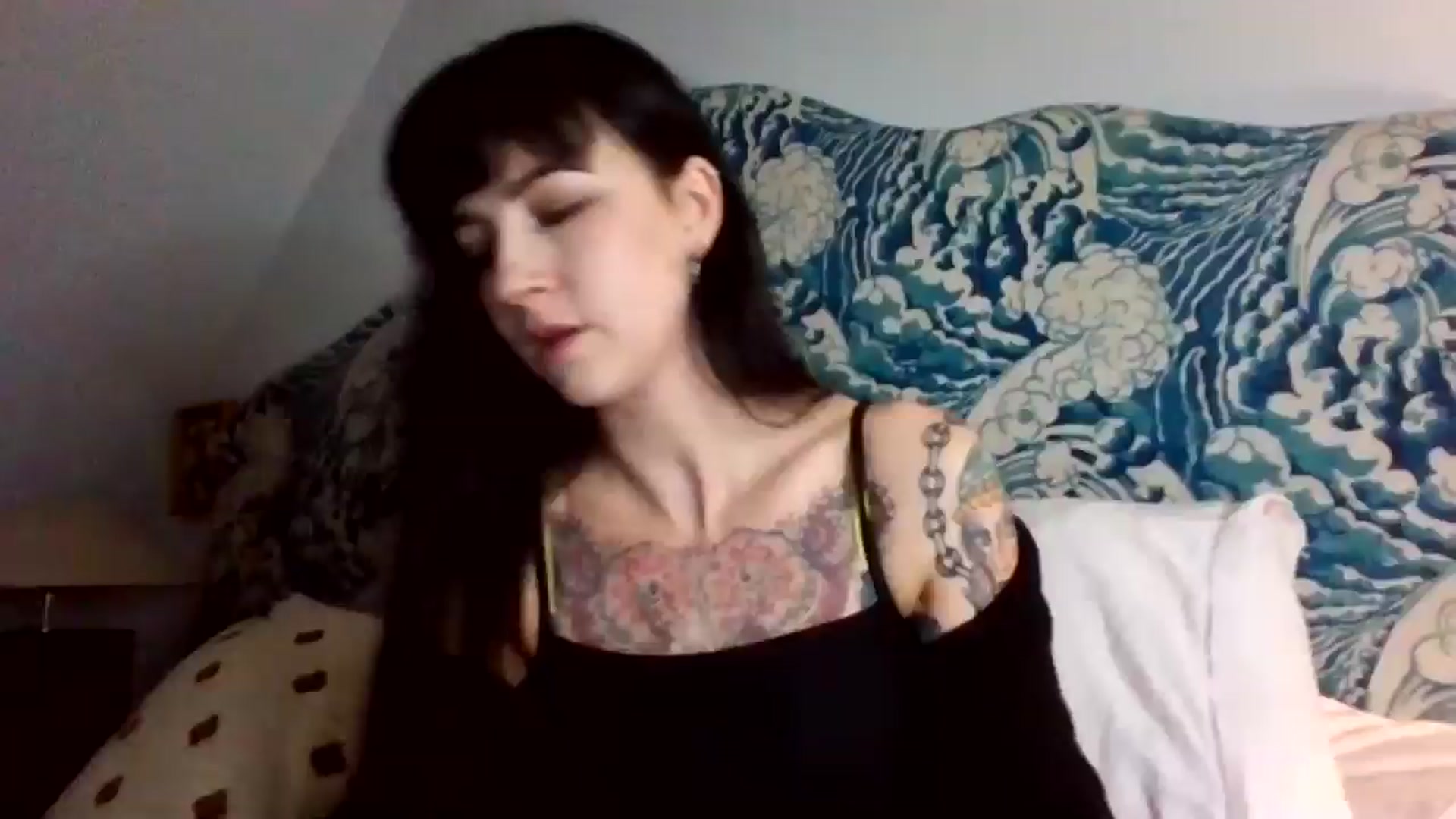 Gallery image thumbnail from MargotMills_'s myfreecams stream on, 11/21/2025, 23:07 image 15 of 20