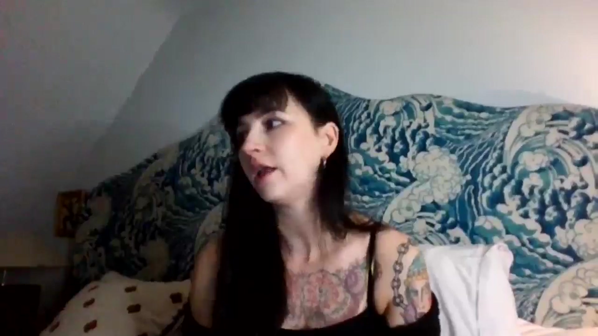 Gallery image thumbnail from MargotMills_'s myfreecams stream on, 11/21/2025, 23:07 image 11 of 20