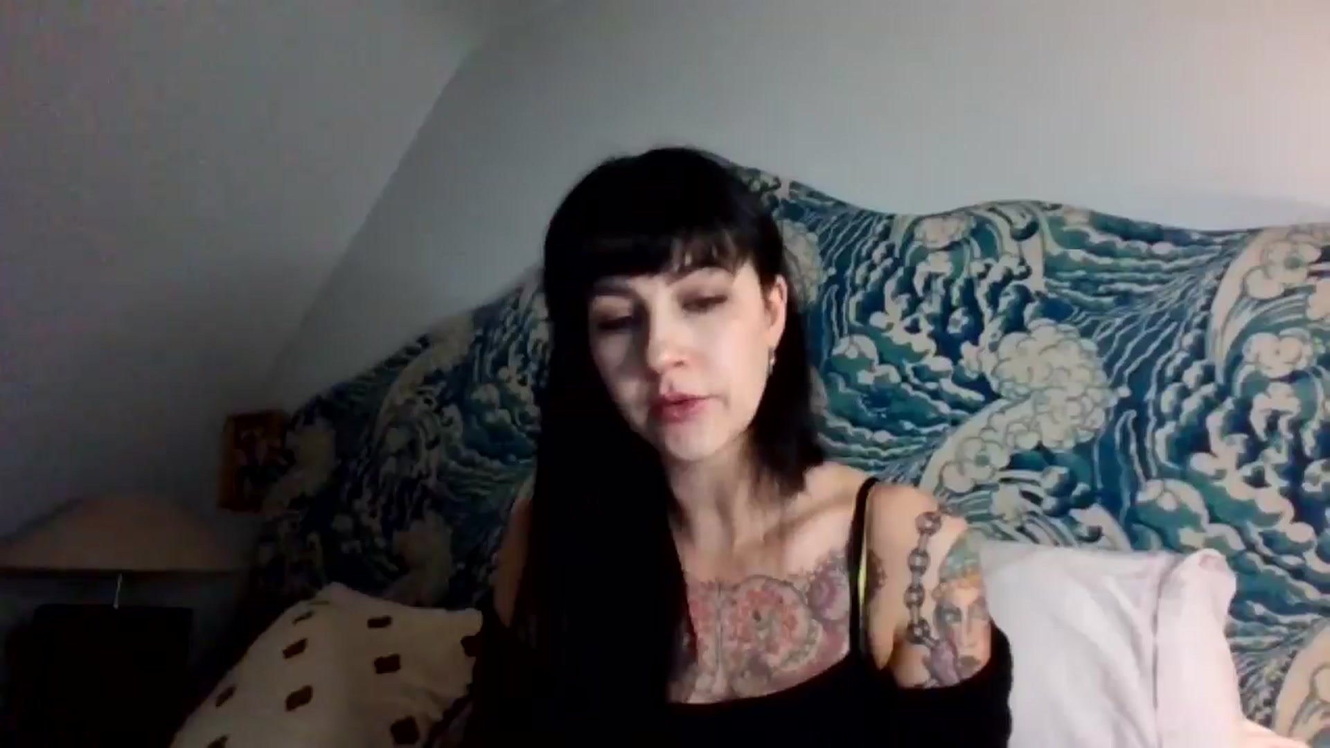 Gallery image thumbnail from MargotMills_'s myfreecams stream on, 11/21/2025, 23:07 image 7 of 20