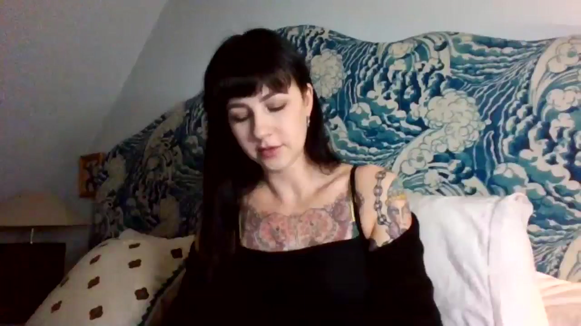 Gallery image thumbnail from MargotMills_'s myfreecams stream on, 11/21/2025, 23:07 image 14 of 20