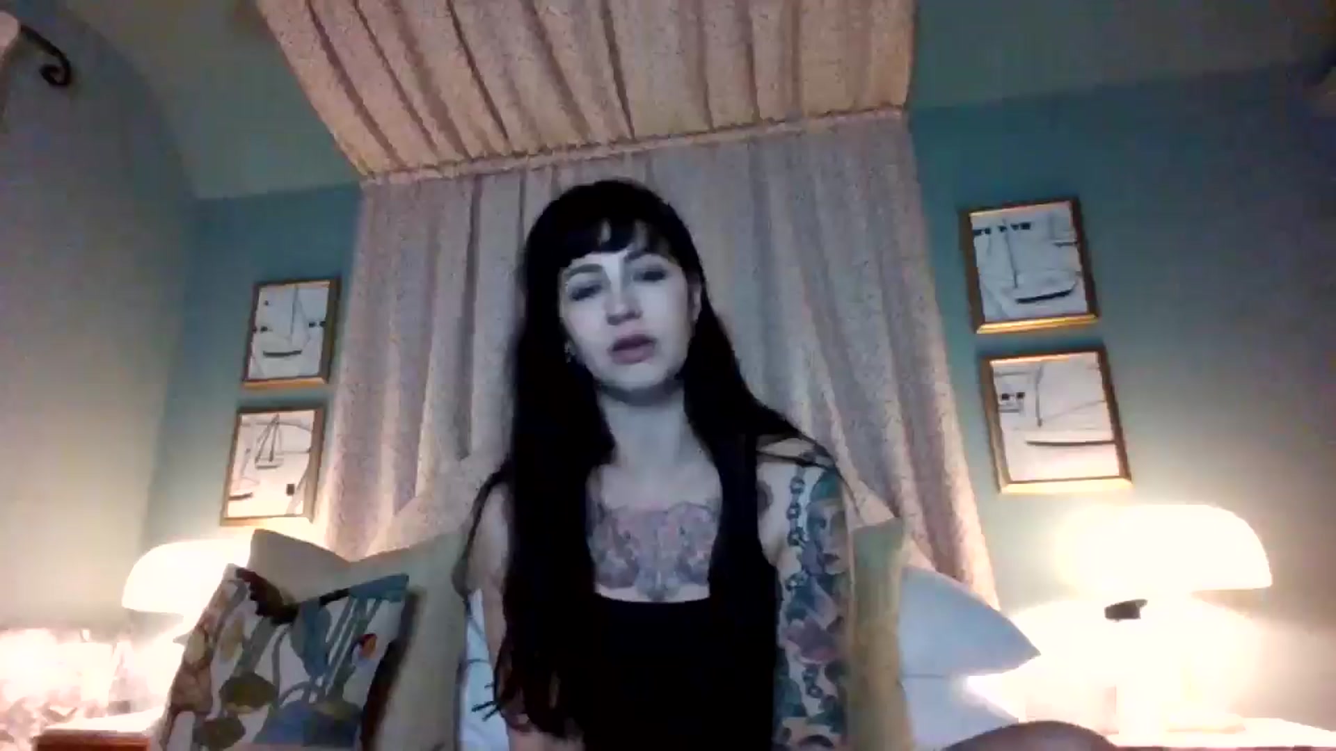 Gallery image thumbnail from MargotMills_'s myfreecams stream on, 11/22/2025, 23:29 image 14 of 20