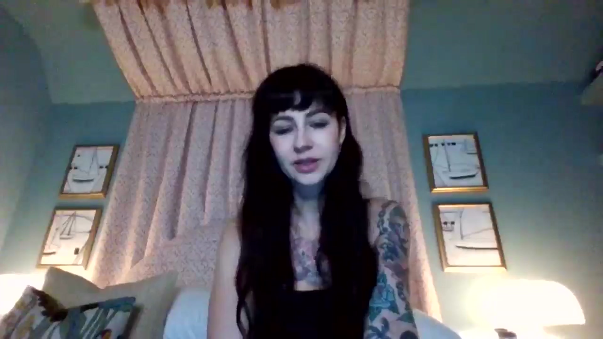 Gallery image thumbnail from MargotMills_'s myfreecams stream on, 11/23/2025, 24:22 image 16 of 20