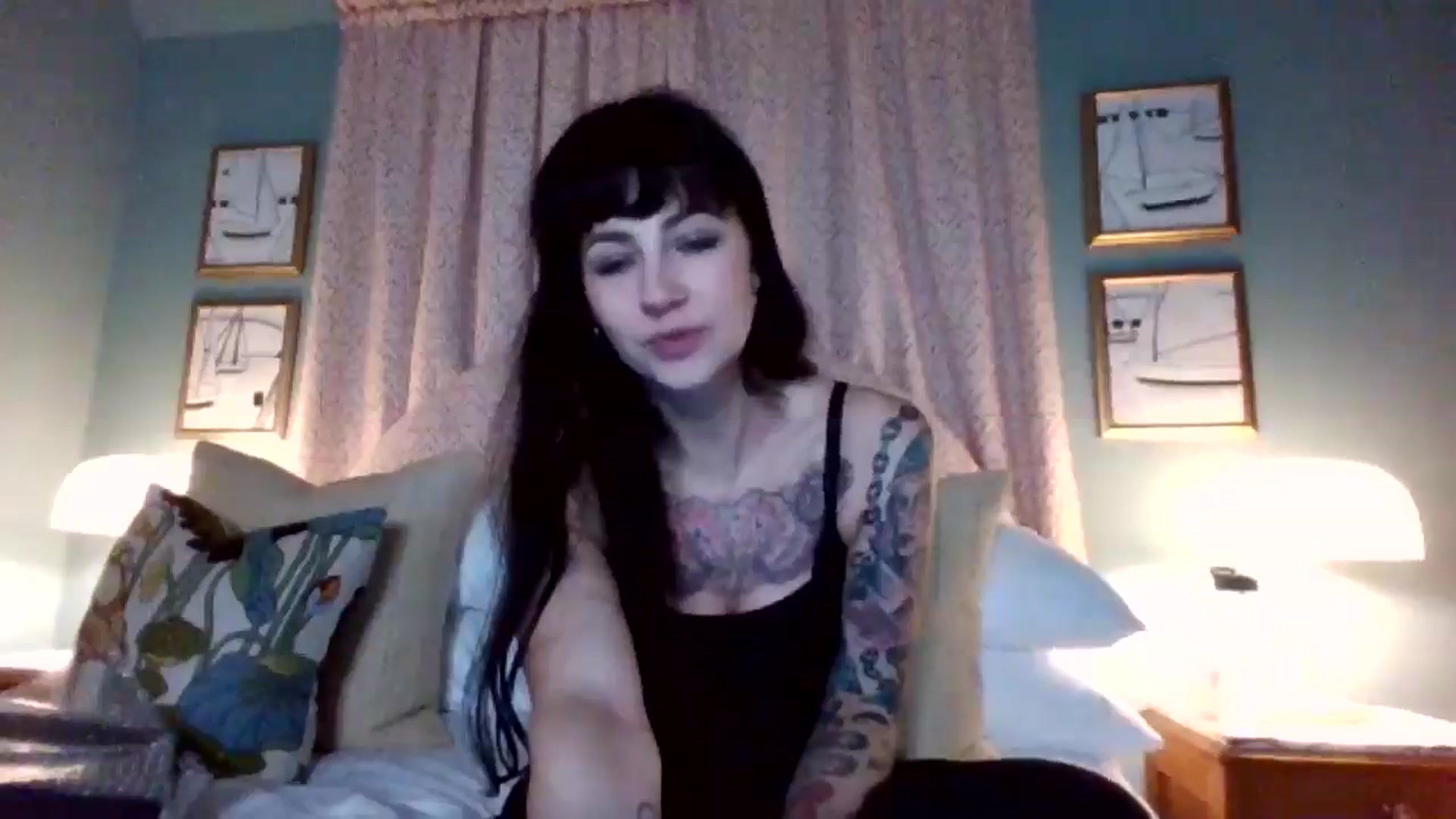 Gallery image thumbnail from MargotMills_'s myfreecams stream on, 11/23/2025, 24:22 image 19 of 20