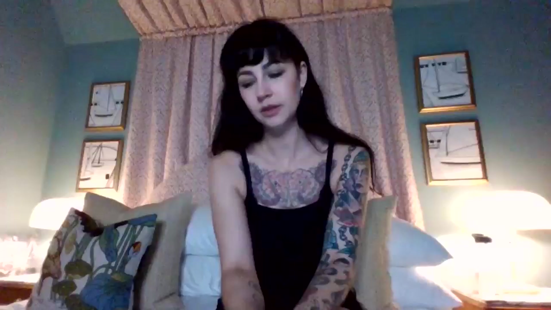 Gallery image thumbnail from MargotMills_'s myfreecams stream on, 11/23/2025, 24:22 image 5 of 20