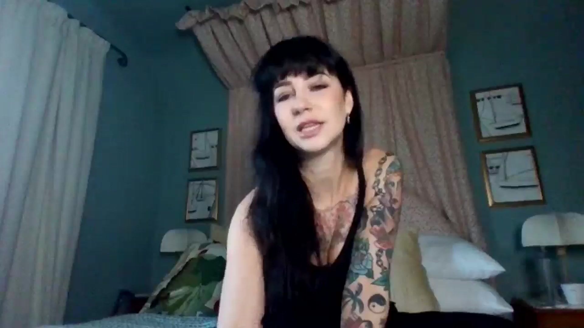 Gallery image thumbnail from MargotMills_'s myfreecams stream on, 11/23/2025, 13:20 image 12 of 20