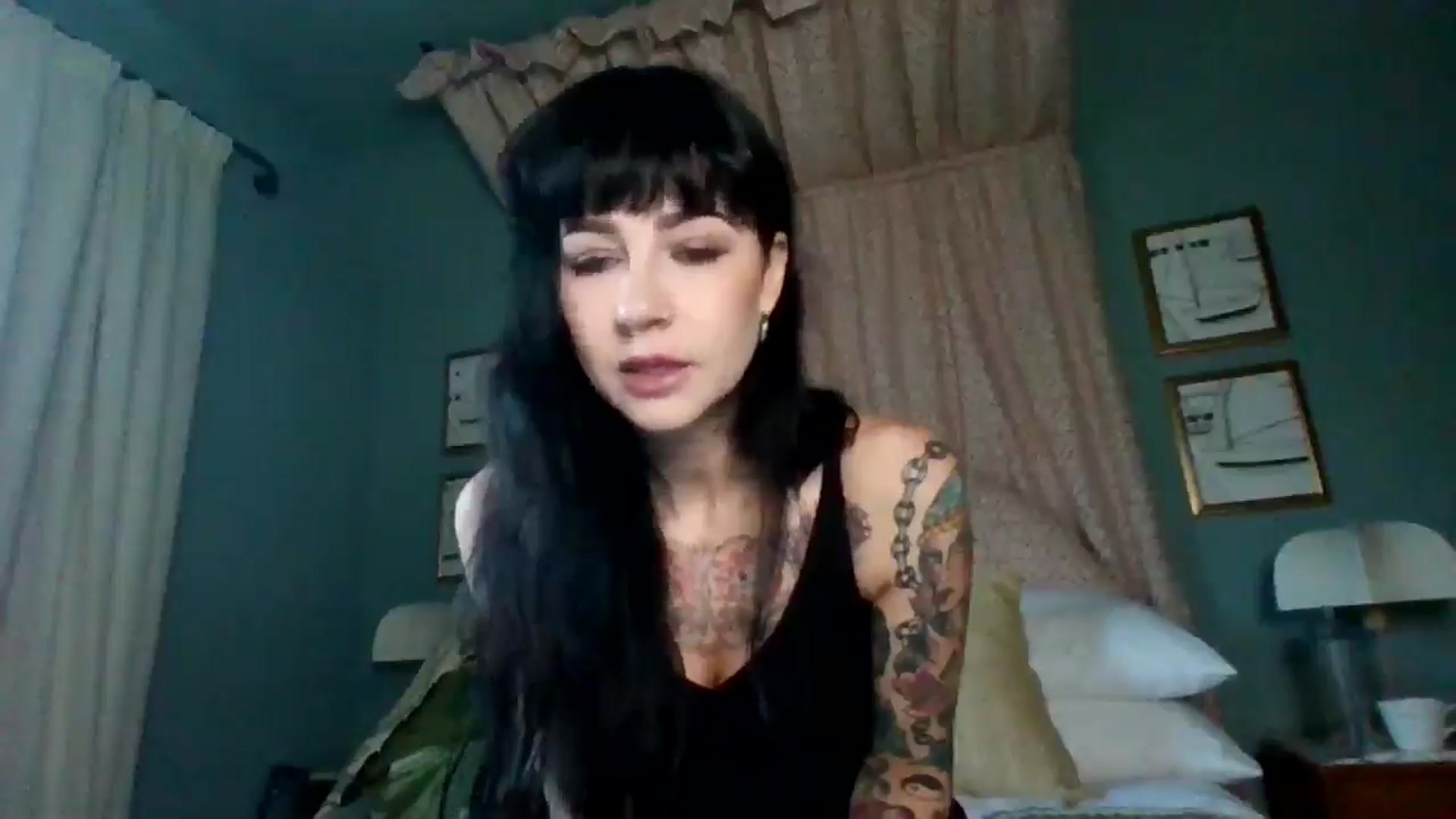 Gallery image thumbnail from MargotMills_'s myfreecams stream on, 11/23/2025, 13:41 image 19 of 20