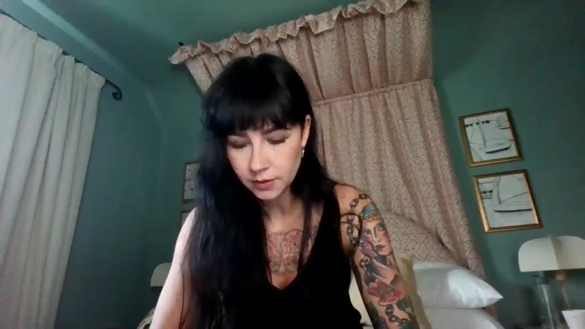 Gallery image thumbnail from MargotMills_'s myfreecams stream on, 11/23/2025, 13:41 image 8 of 20