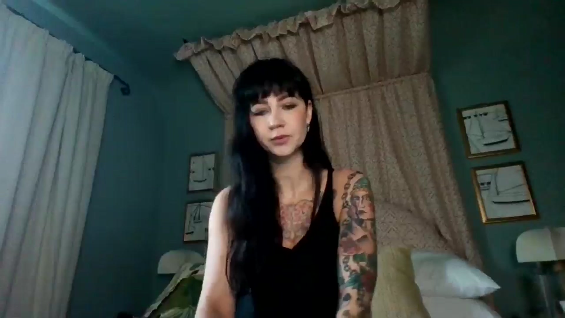 Gallery image thumbnail from MargotMills_'s myfreecams stream on, 11/23/2025, 13:41 image 3 of 20