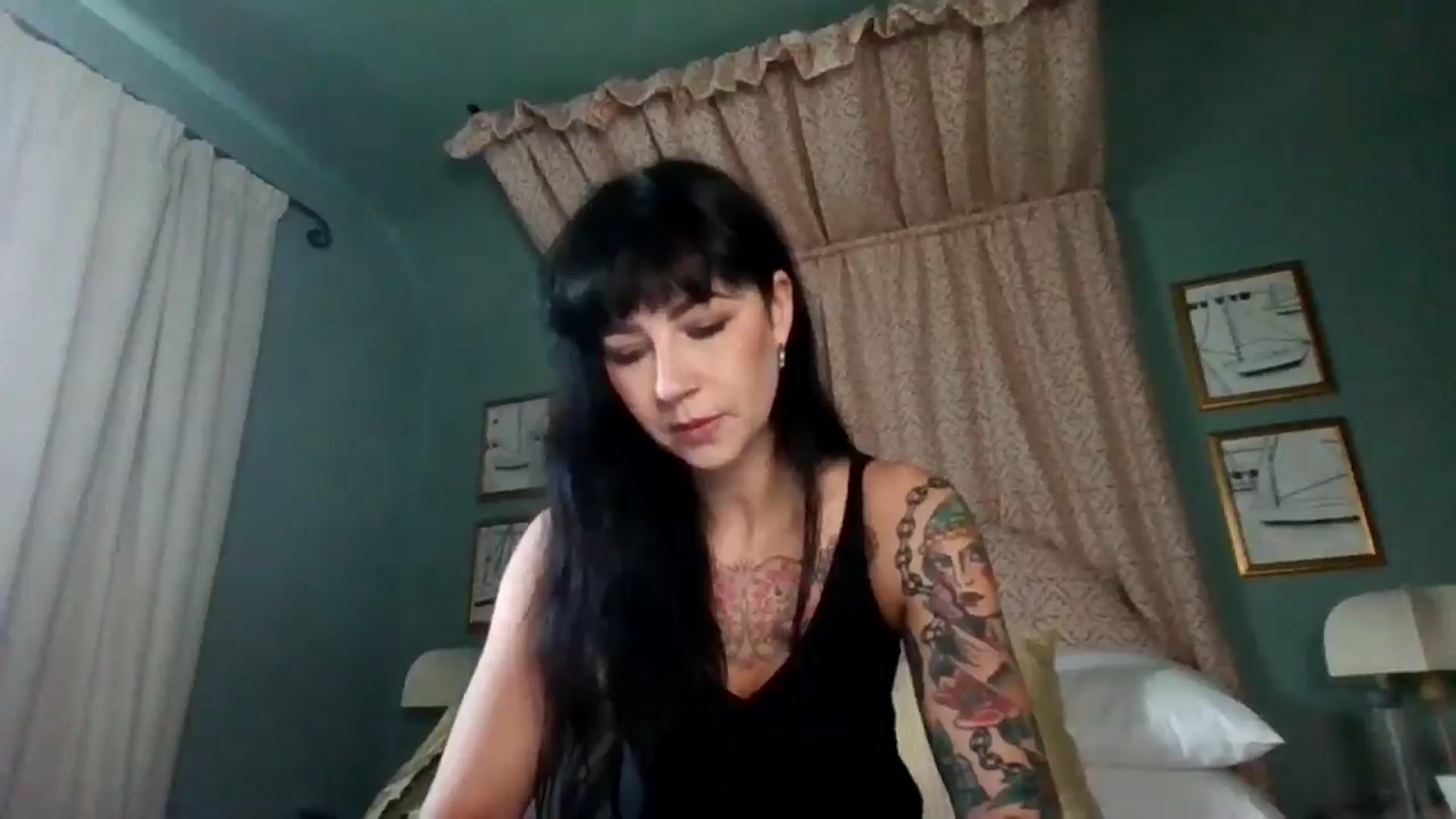 Gallery image thumbnail from MargotMills_'s myfreecams stream on, 11/23/2025, 13:41 image 4 of 20