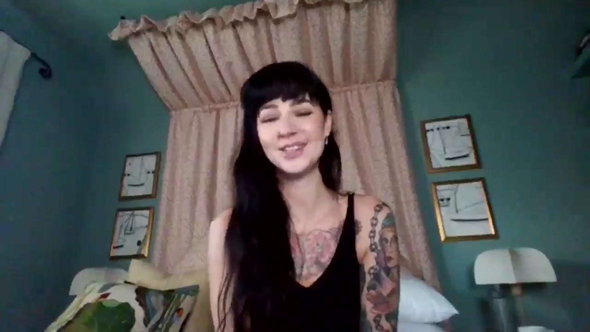 Gallery image thumbnail from MargotMills_'s myfreecams stream on, 11/23/2025, 15:01 image 16 of 20