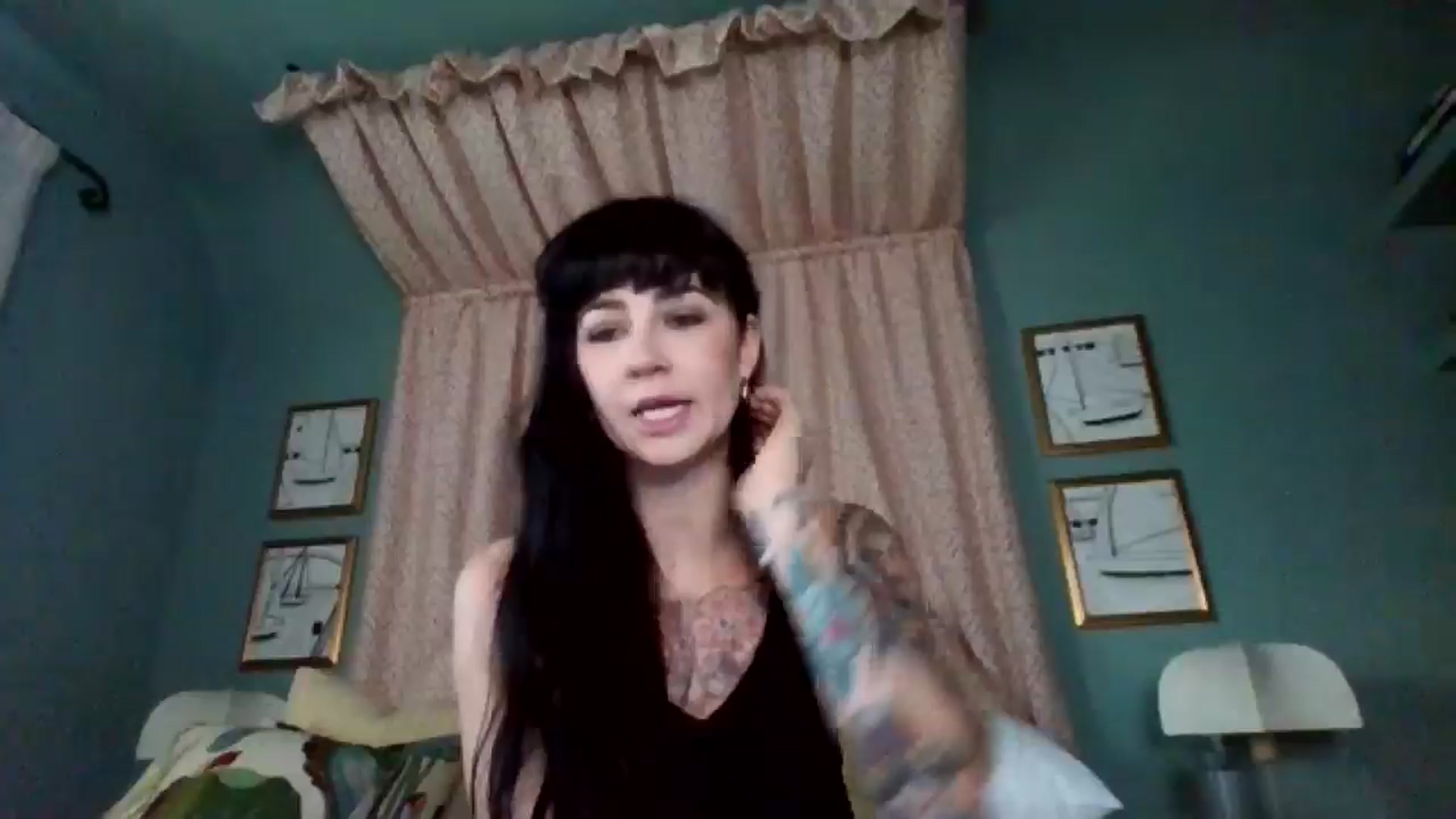Gallery image thumbnail from MargotMills_'s myfreecams stream on, 11/23/2025, 15:01 image 10 of 20