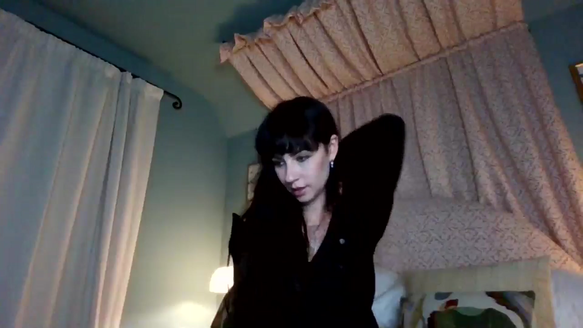 Gallery image thumbnail from MargotMills_'s myfreecams stream on, 11/23/2025, 21:34 image 17 of 20