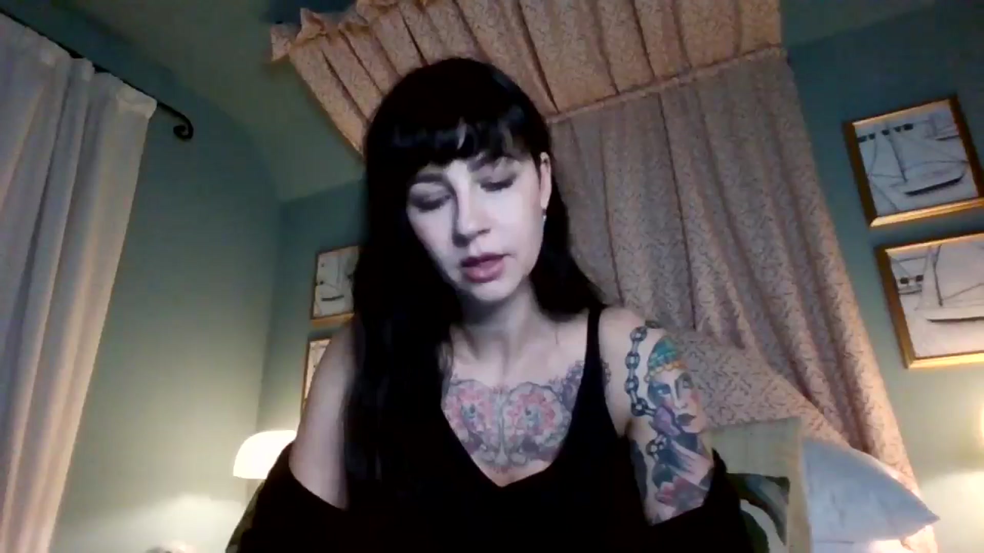 Gallery image thumbnail from MargotMills_'s myfreecams stream on, 11/23/2025, 22:22 image 9 of 20