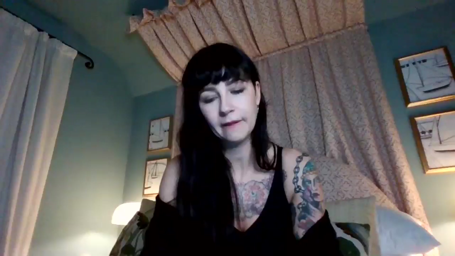 Gallery image thumbnail from MargotMills_'s myfreecams stream on, 11/23/2025, 22:22 image 4 of 20