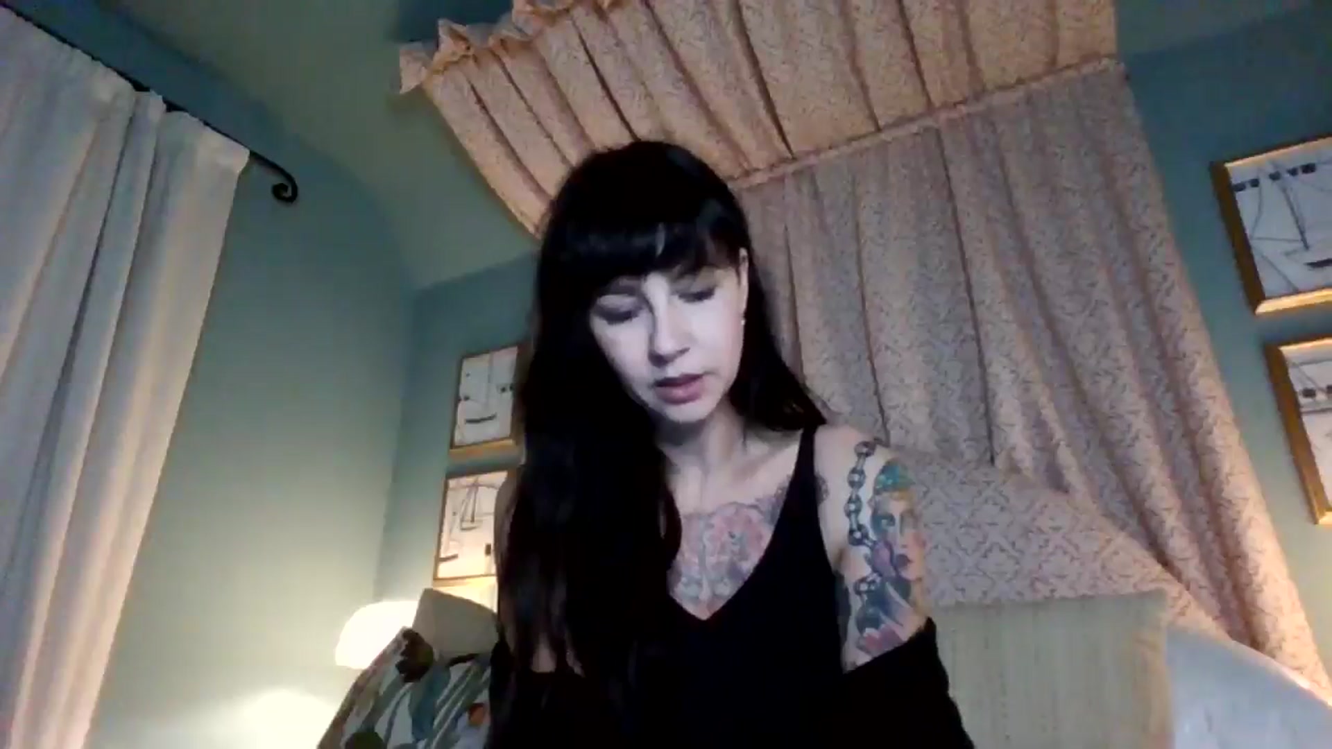 Gallery image thumbnail from MargotMills_'s myfreecams stream on, 11/23/2025, 22:22 image 14 of 20