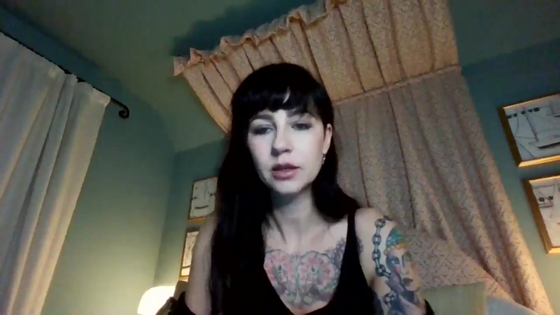 Gallery image thumbnail from MargotMills_'s myfreecams stream on, 11/23/2025, 22:22 image 10 of 20