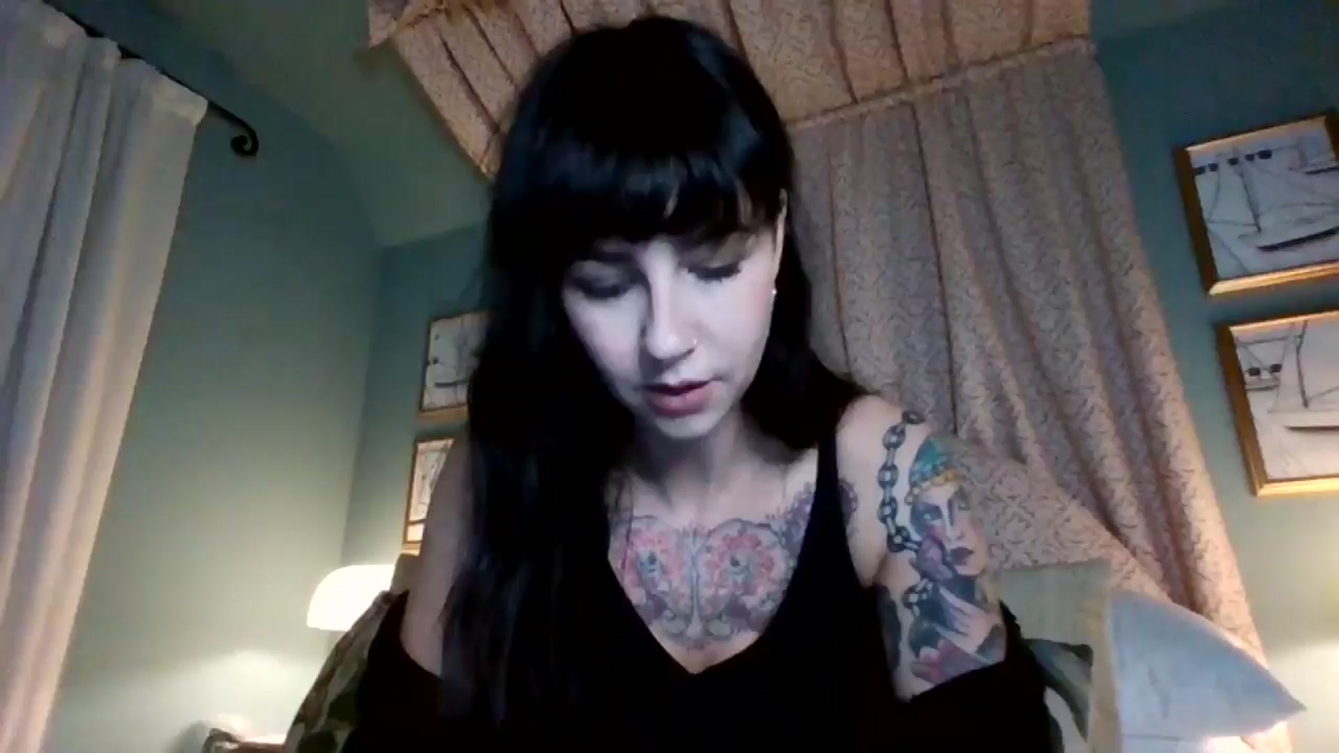 Gallery image thumbnail from MargotMills_'s myfreecams stream on, 11/23/2025, 22:22 image 11 of 20