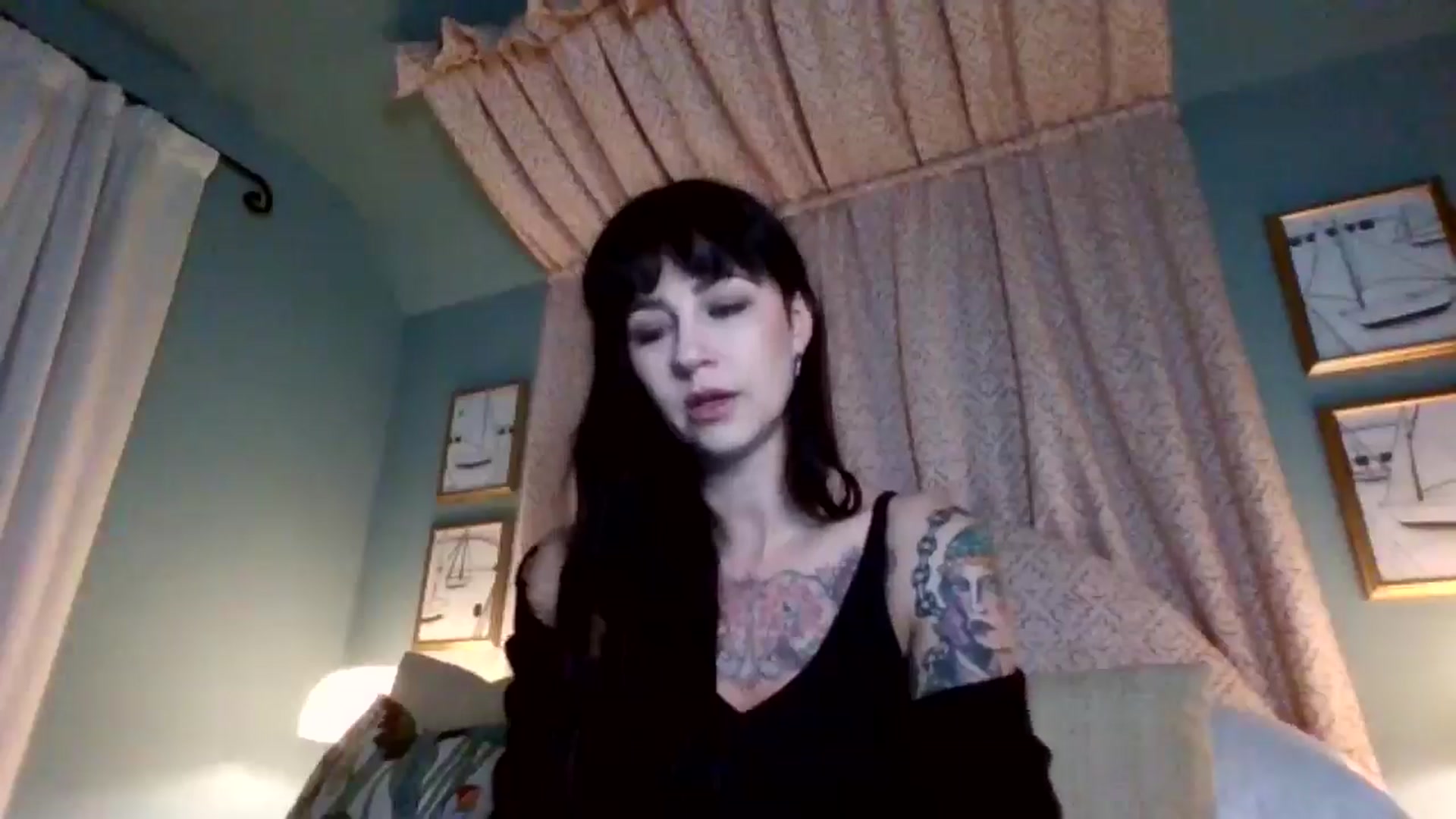 Gallery image thumbnail from MargotMills_'s myfreecams stream on, 11/23/2025, 22:46 image 3 of 20