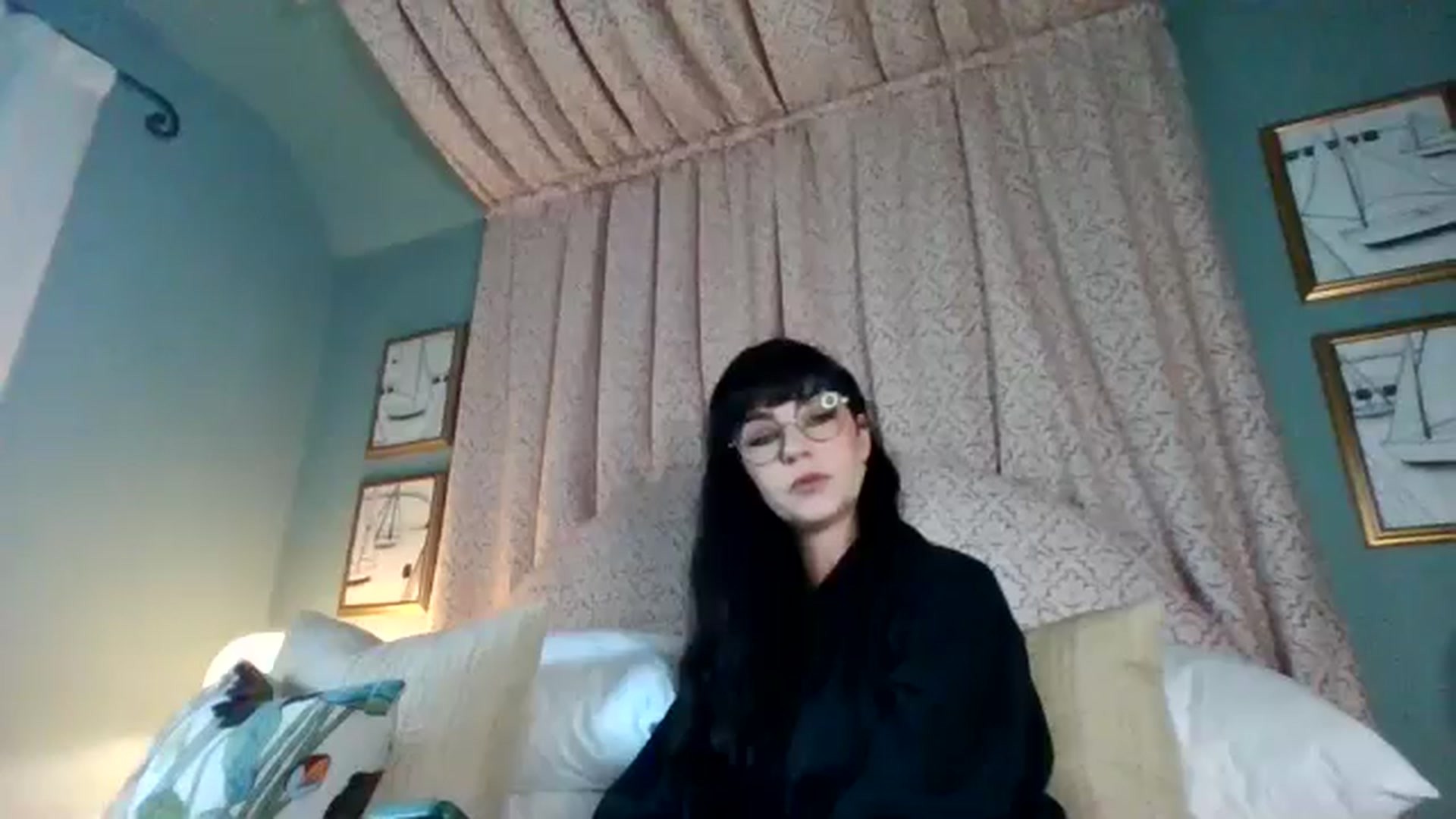 Gallery image thumbnail from MargotMills_'s myfreecams stream on, 11/24/2025, 11:25 image 6 of 20