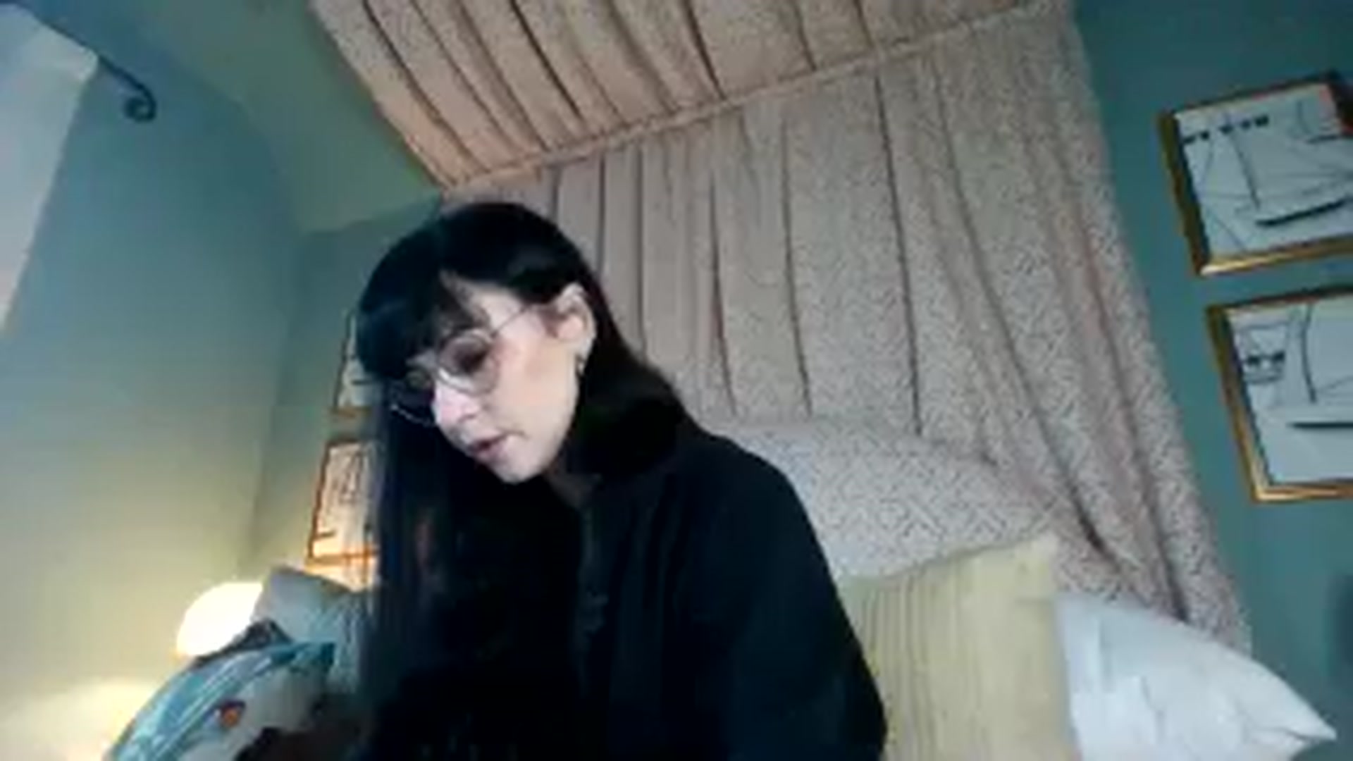 Gallery image thumbnail from MargotMills_'s myfreecams stream on, 11/24/2025, 11:25 image 18 of 20