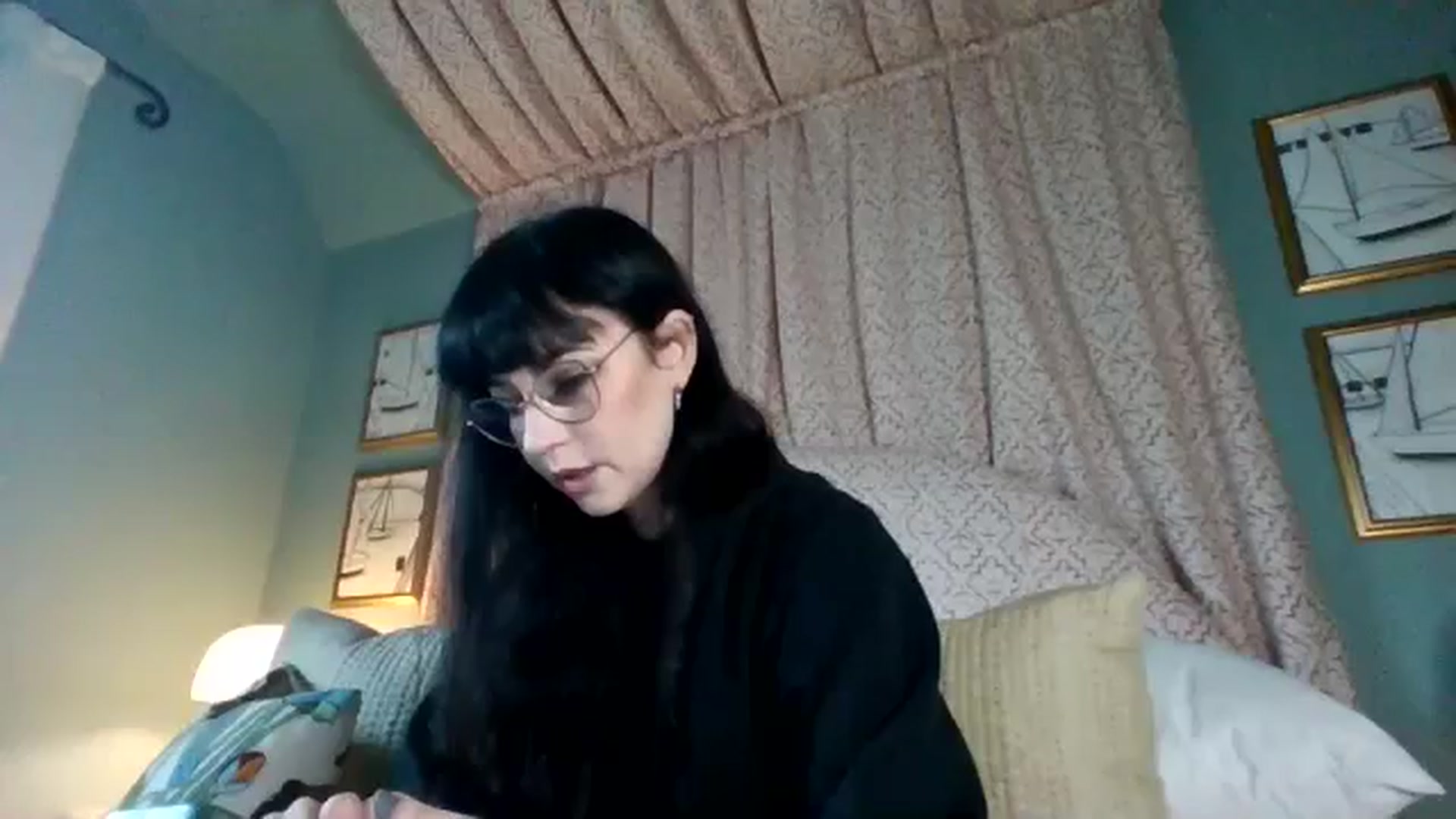 Gallery image thumbnail from MargotMills_'s myfreecams stream on, 11/24/2025, 11:25 image 13 of 20