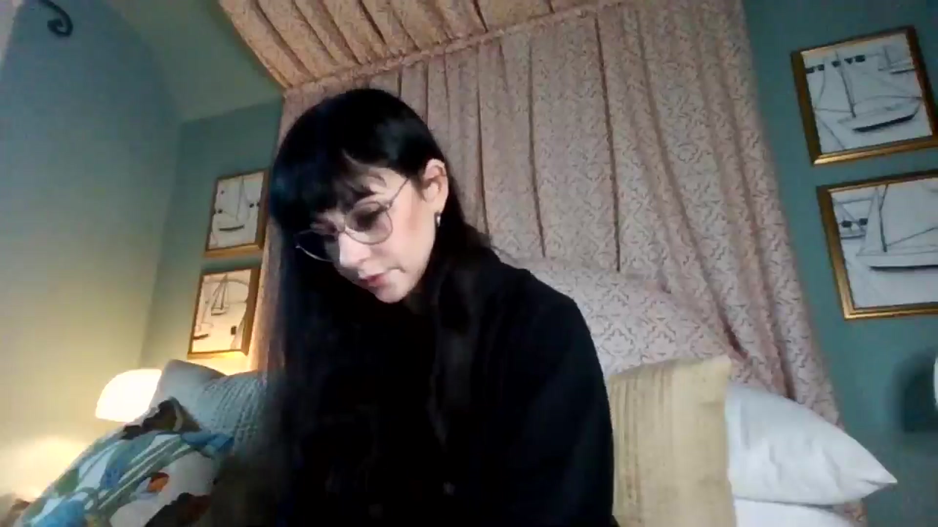 Gallery image thumbnail from MargotMills_'s myfreecams stream on, 11/24/2025, 12:38 image 5 of 20