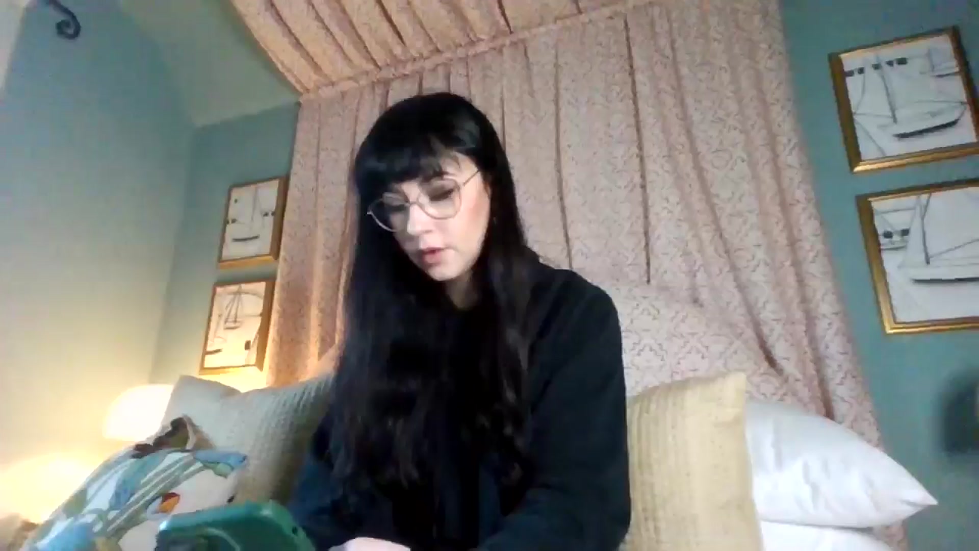 Gallery image thumbnail from MargotMills_'s myfreecams stream on, 11/24/2025, 12:38 image 8 of 20