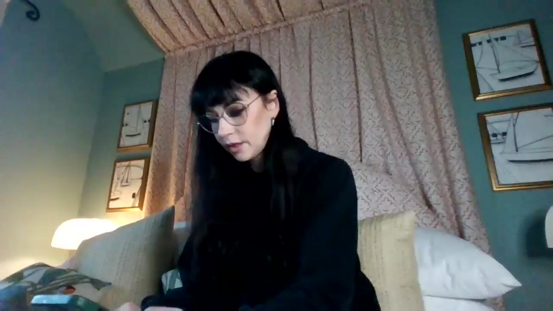 Gallery image thumbnail from MargotMills_'s myfreecams stream on, 11/24/2025, 12:38 image 10 of 20