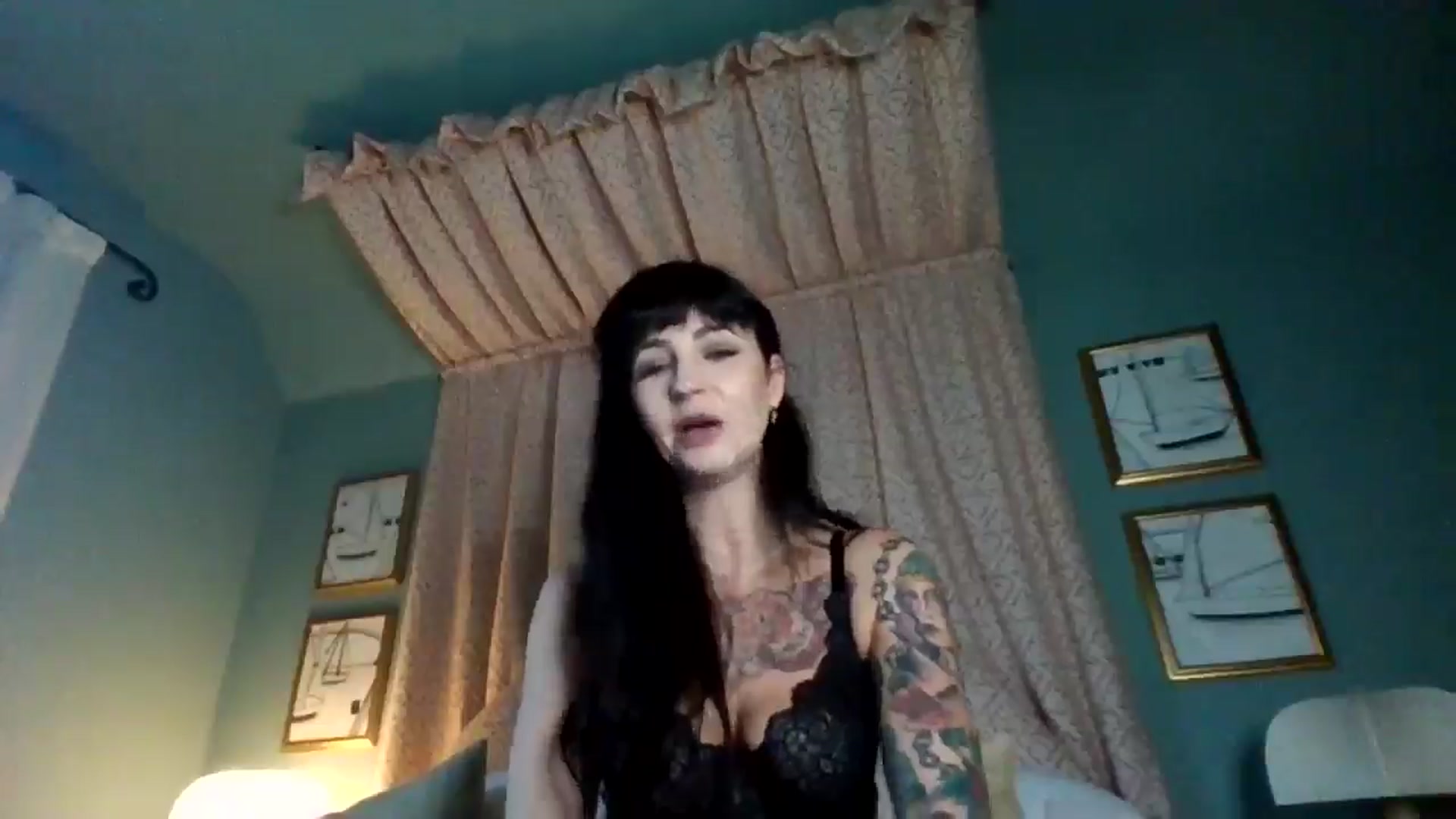 Gallery image thumbnail from MargotMills_'s myfreecams stream on, 11/24/2025, 14:11 image 10 of 20