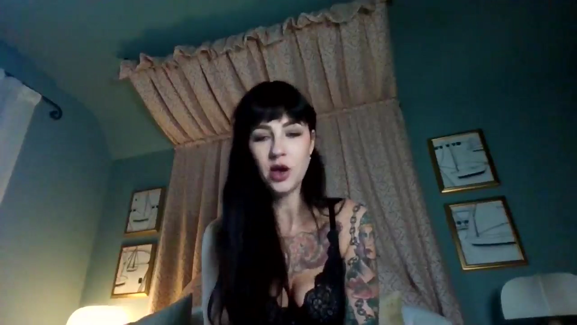 Gallery image thumbnail from MargotMills_'s myfreecams stream on, 11/24/2025, 14:11 image 11 of 20