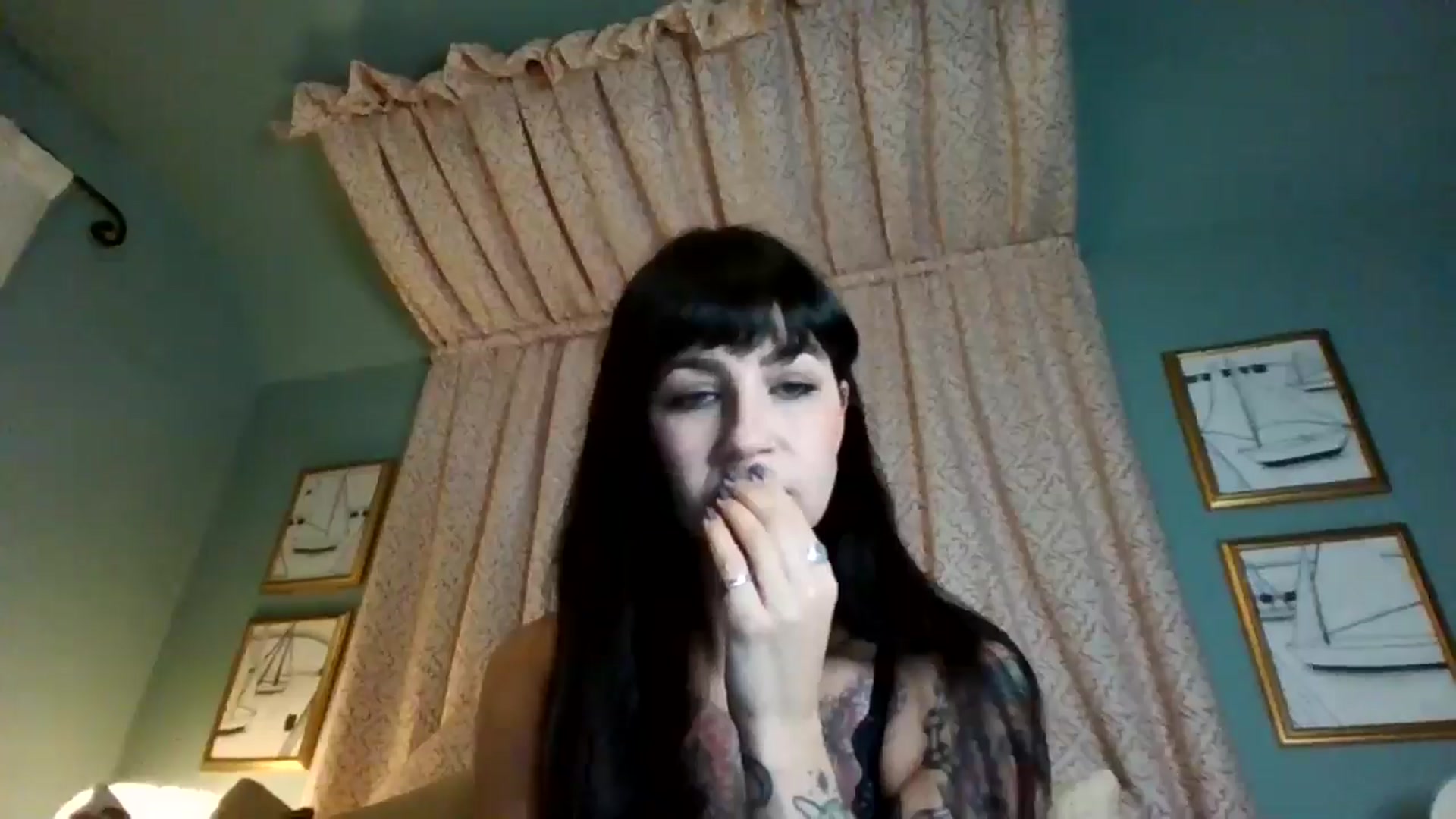 Gallery image thumbnail from MargotMills_'s myfreecams stream on, 11/24/2025, 17:44 image 12 of 20