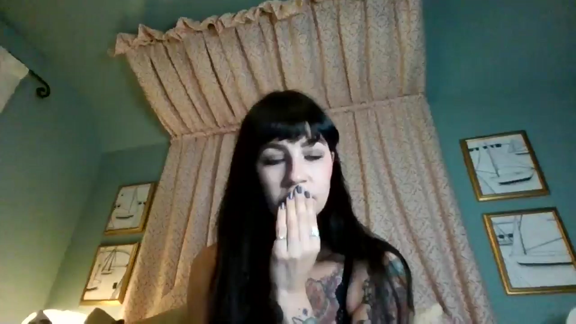 Gallery image thumbnail from MargotMills_'s myfreecams stream on, 11/24/2025, 17:44 image 13 of 20