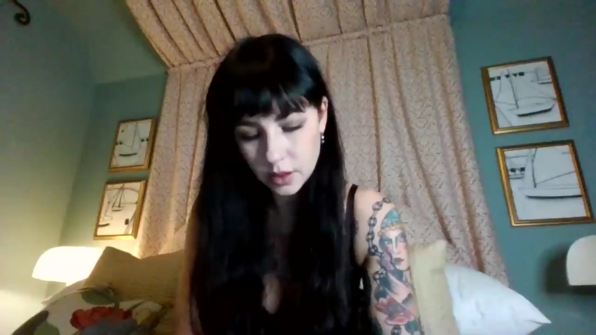 Gallery image thumbnail from MargotMills_'s myfreecams stream on, 11/24/2025, 18:00 image 8 of 20