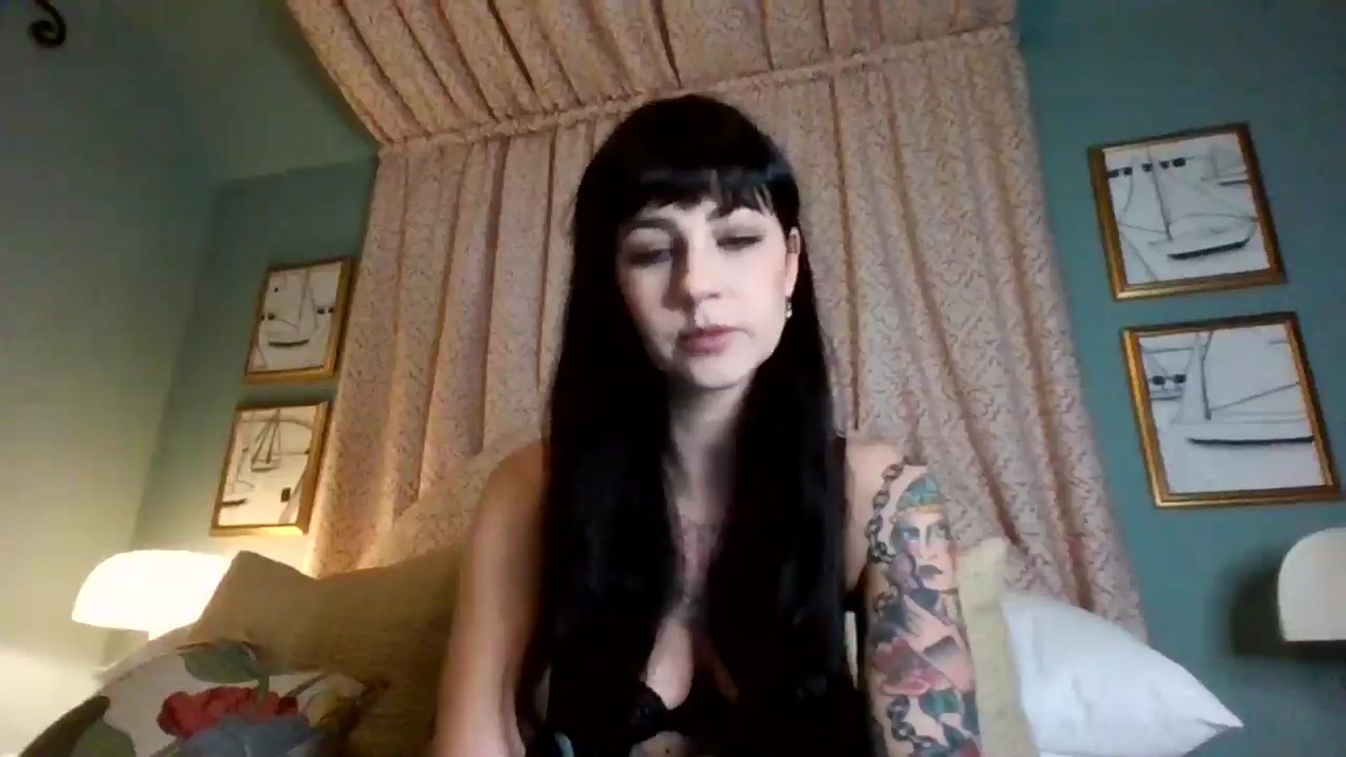 Gallery image thumbnail from MargotMills_'s myfreecams stream on, 11/24/2025, 18:00 image 16 of 20