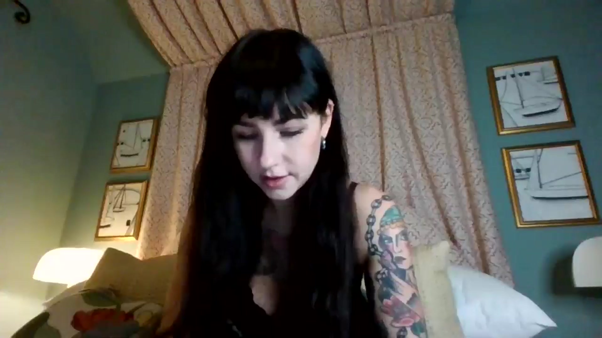 Gallery image thumbnail from MargotMills_'s myfreecams stream on, 11/24/2025, 18:00 image 5 of 20