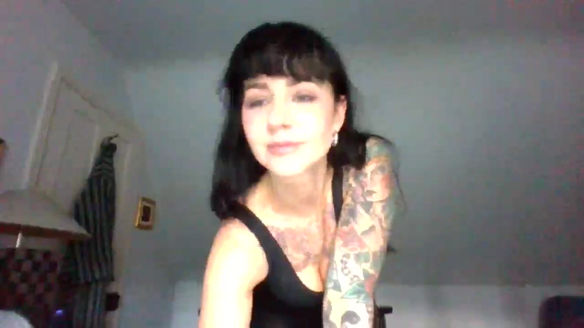 Gallery image thumbnail from MargotMills_'s myfreecams stream on, 11/30/2025, 14:11 image 3 of 20