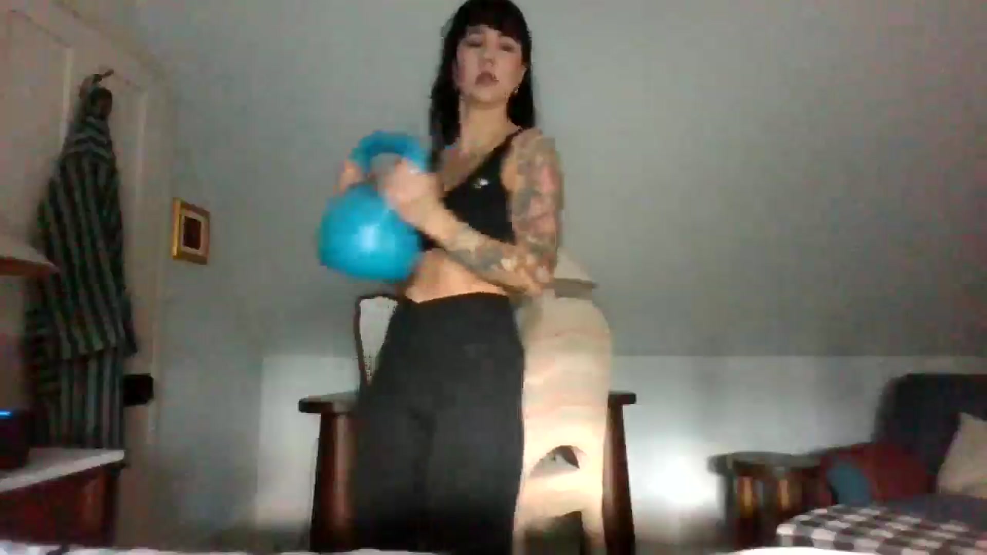 Gallery image thumbnail from MargotMills_'s myfreecams stream on, 11/30/2025, 14:11 image 5 of 20