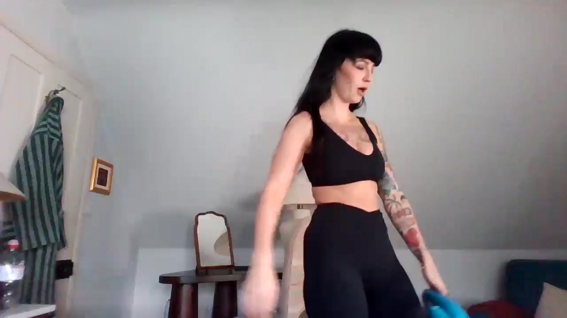 Gallery image thumbnail from MargotMills_'s myfreecams stream on, 11/30/2025, 14:11 image 17 of 20