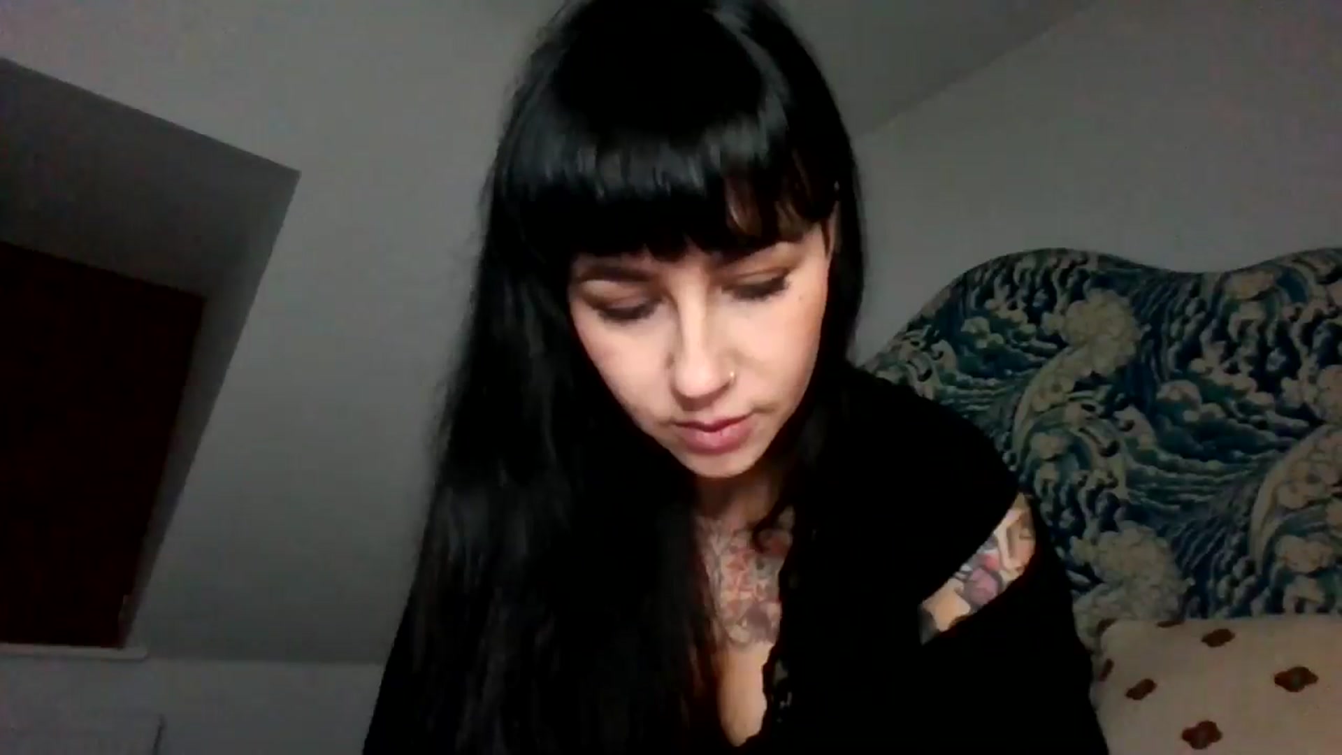 Gallery image thumbnail from MargotMills_'s myfreecams stream on, 12/15/2025, 24:37 image 11 of 20